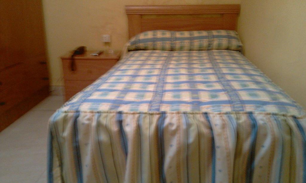 Pension La Casina Oviedo Szoba fotó